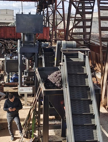 Вертикальный брикетировочный пресс Y83-630