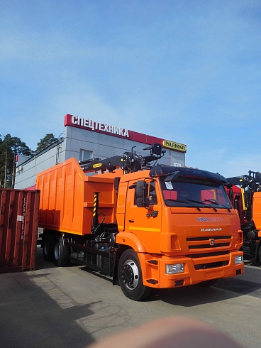 Ломовоз КамАЗ 65115 с гидроманипулятором VM10L74
